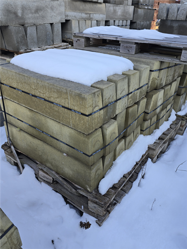 KB Obrubník silniční žlutý 150-1000 VÝPRODEJ NESTANDARD