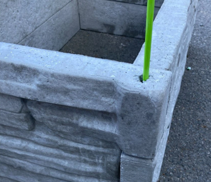 Vyvýšený záhon, 1000x1000x75 mm, přírodní štípaný kámen