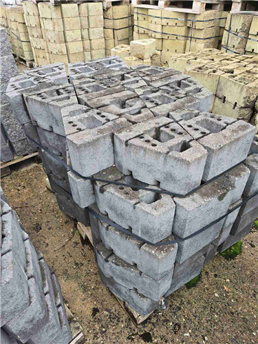 GEOSTONE miniFLAT 1/4 hladký Černá NESTANDARD