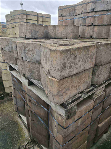 GEOSTONE miniFLAT hladký Skořicovo-černá NESTANDARD