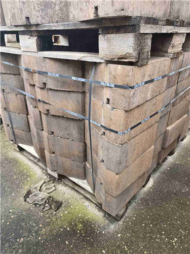 GEOSTONE miniFLAT hladký Skořicovo-černá NESTANDARD